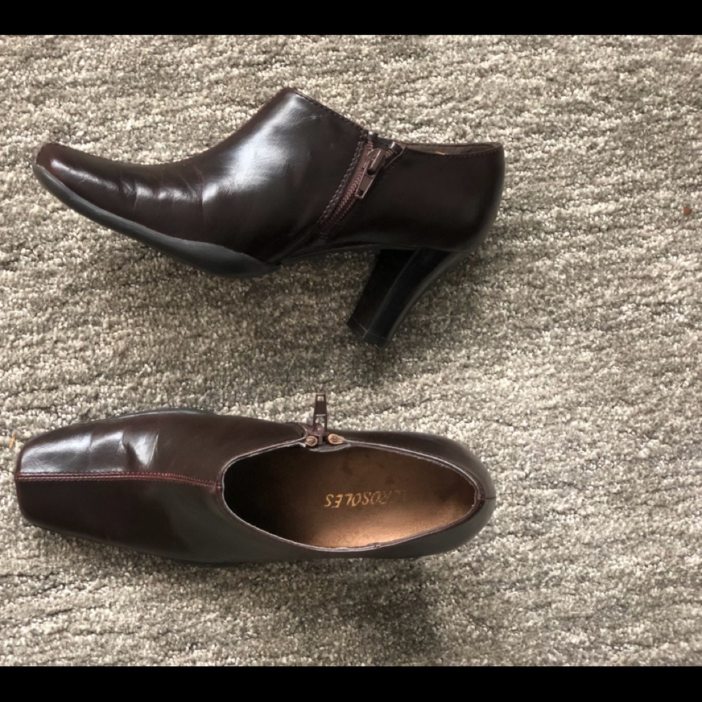 Aero soles brown leather 3in heels